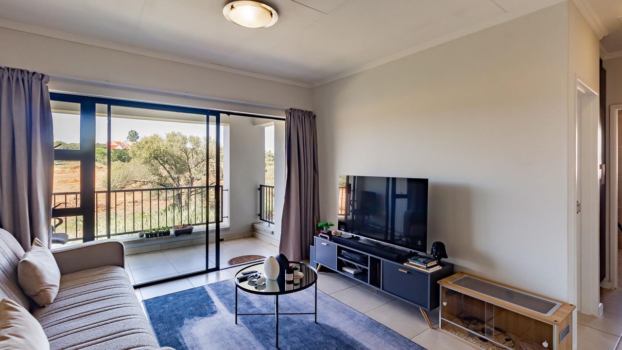 Photo of 1 Bedroom apartment sold in Olivedale, Randburg