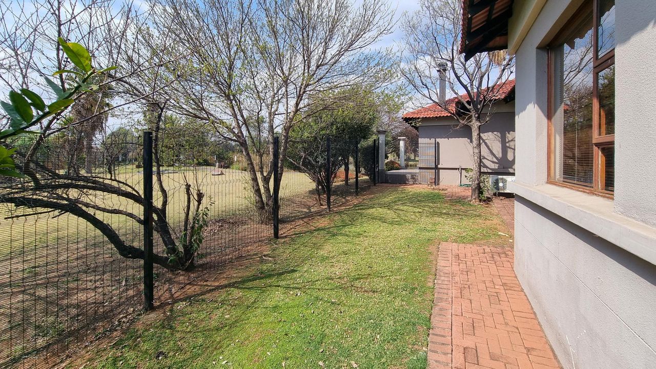 Photo 28 of 34
