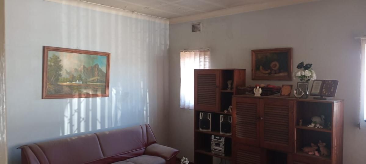 Photo 19 of 21