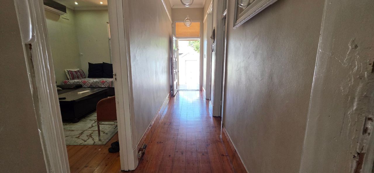 Photo 10 of 28