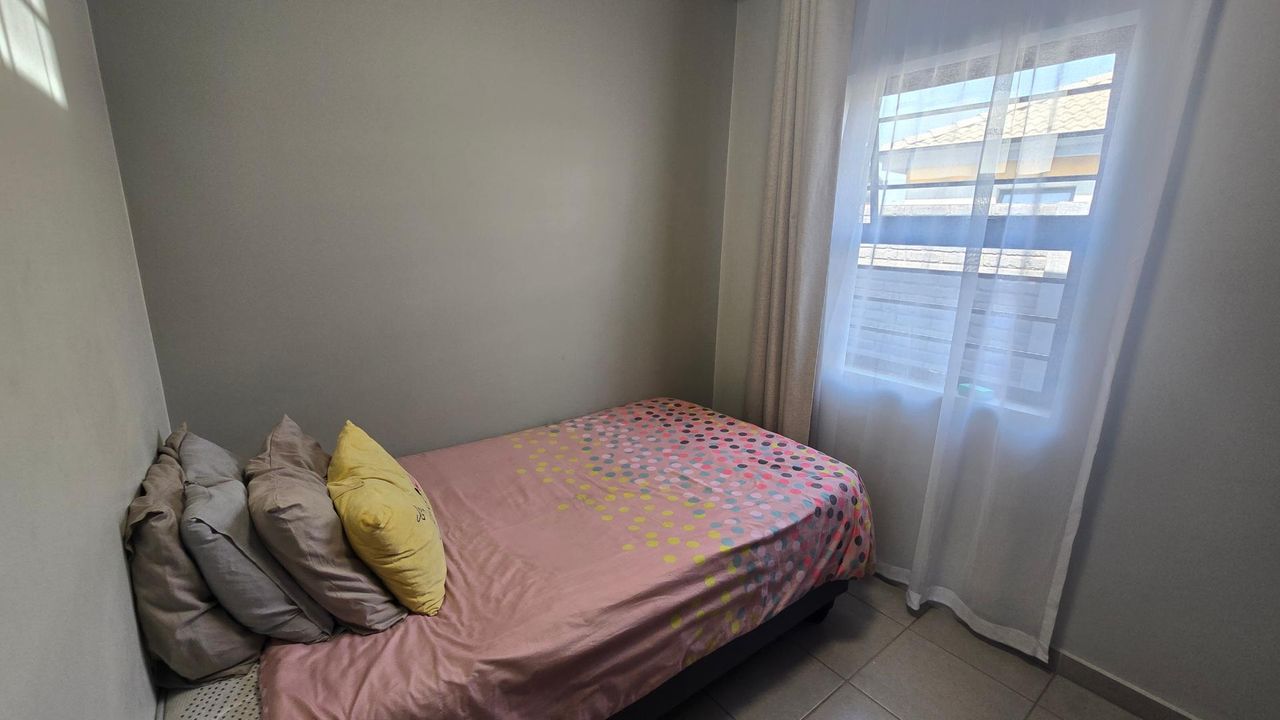 Photo 16 of 21