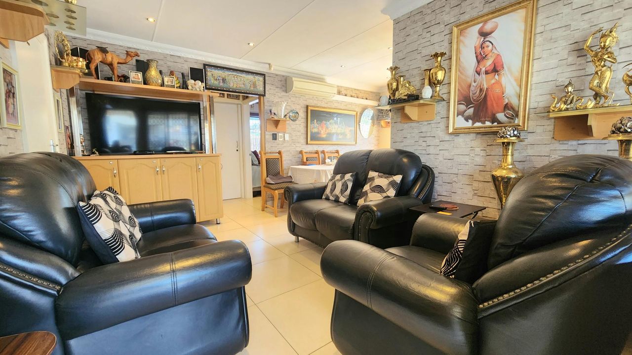 Photo of 2 Bedroom townhouse - sectional for sale in Mount Edgecombe