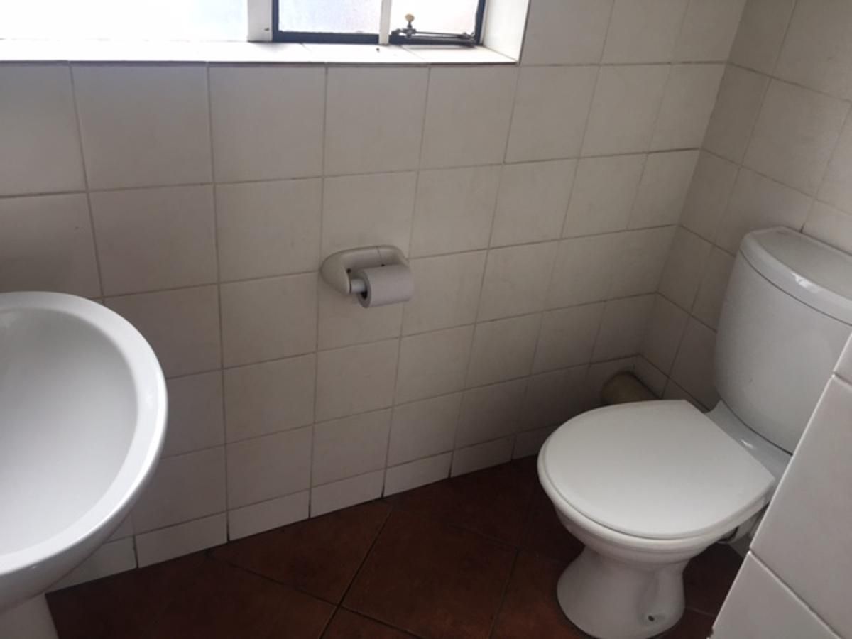 Photo 8 of 11