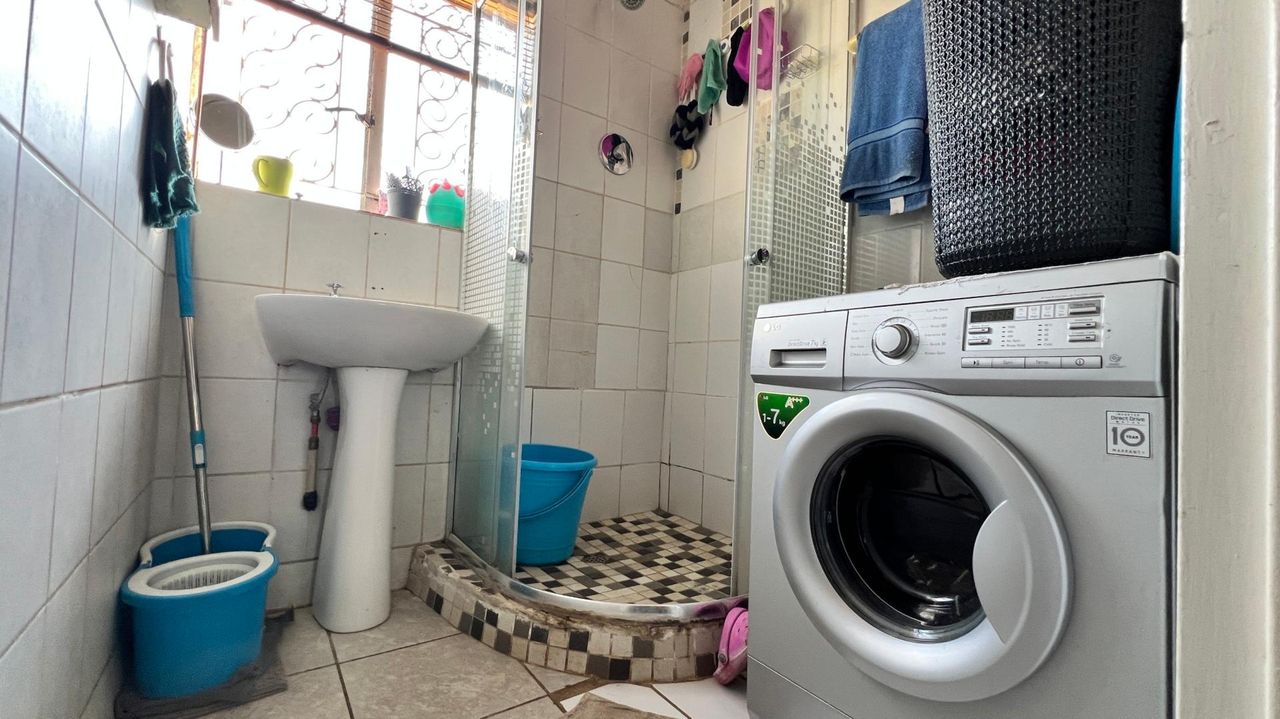 Photo of 8 Bedroom house for sale in Danville, Pretoria