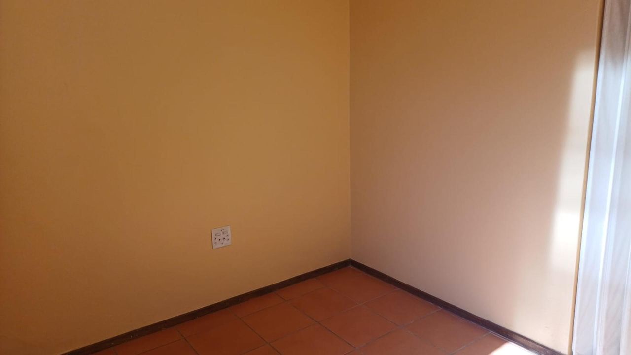 Photo 5 of 12
