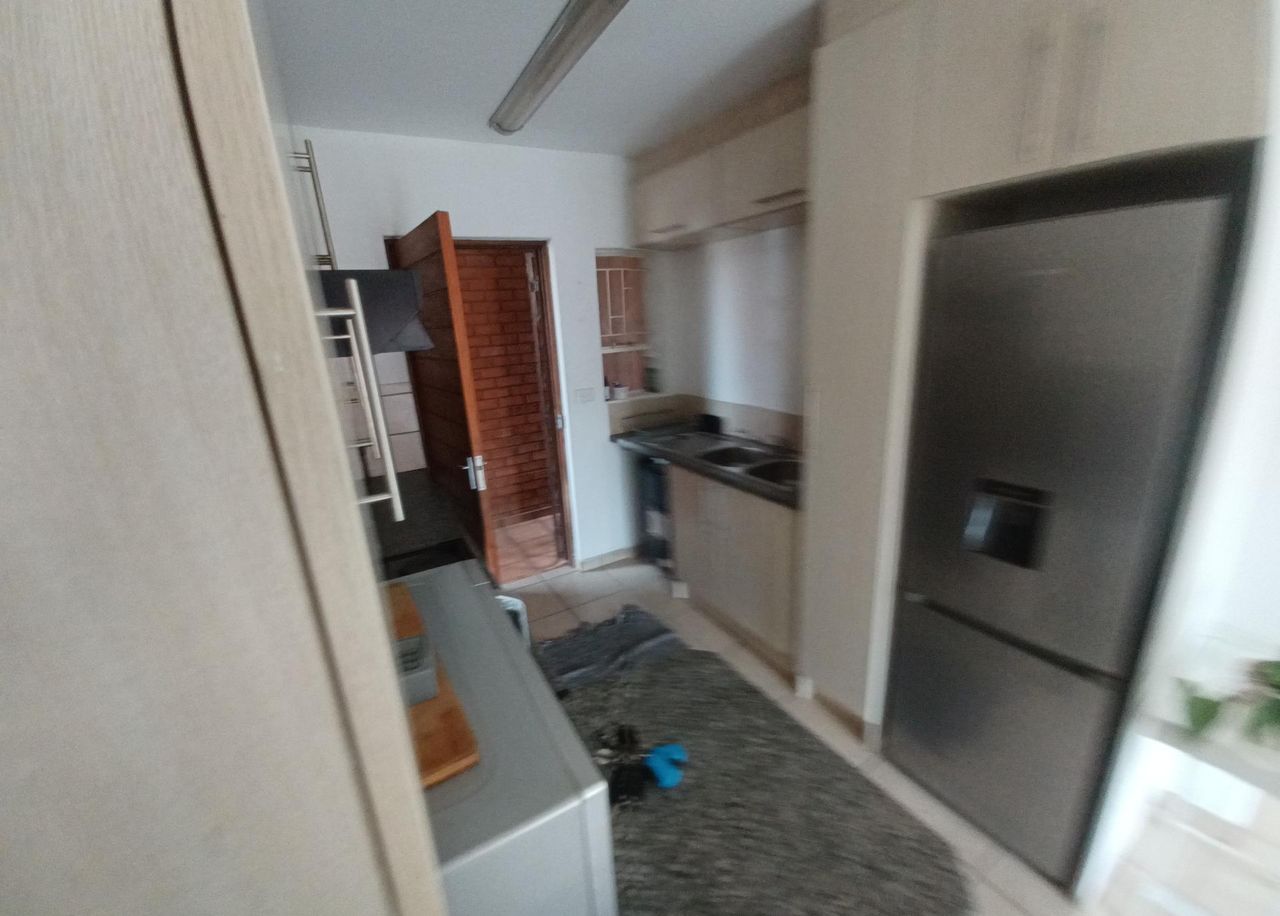 Photo 11 of 30
