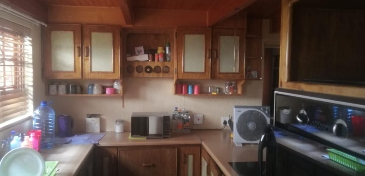 Photo 9 of 24