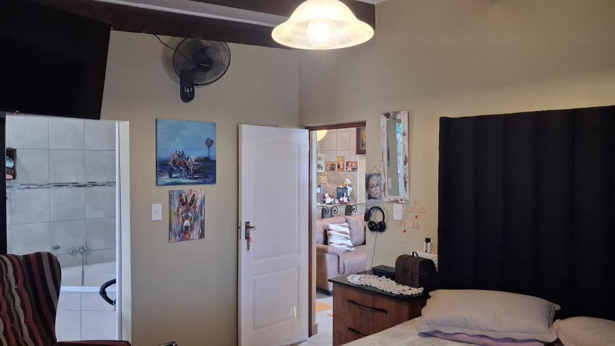 Photo 20 of 35