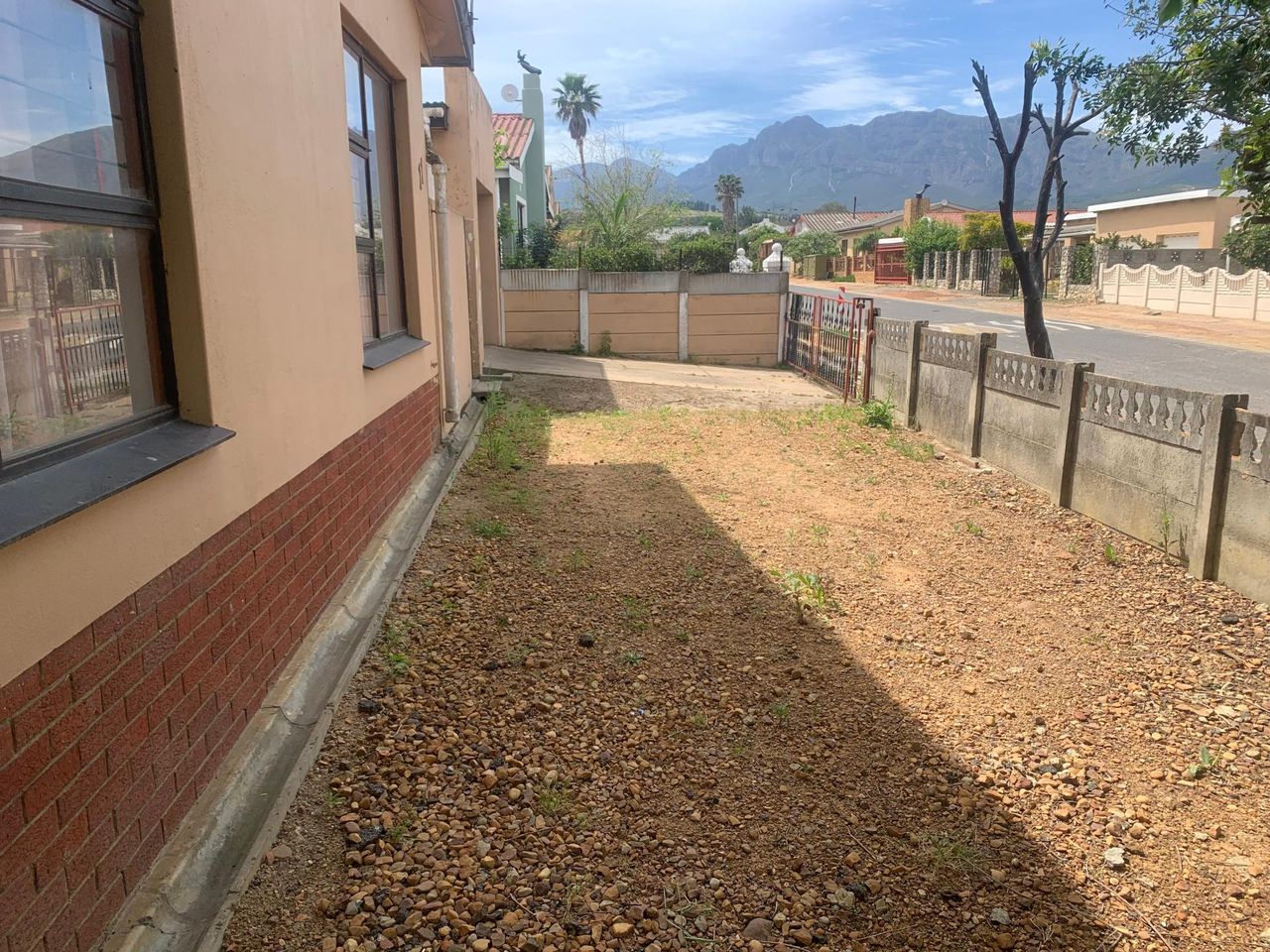 Photo 3 of 15