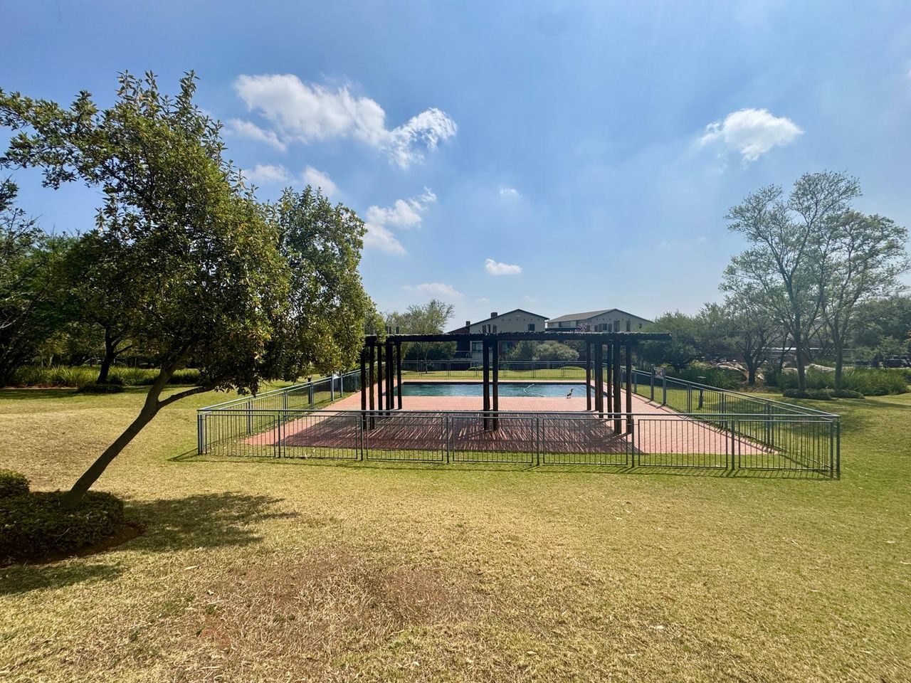 Photo 18 of 21