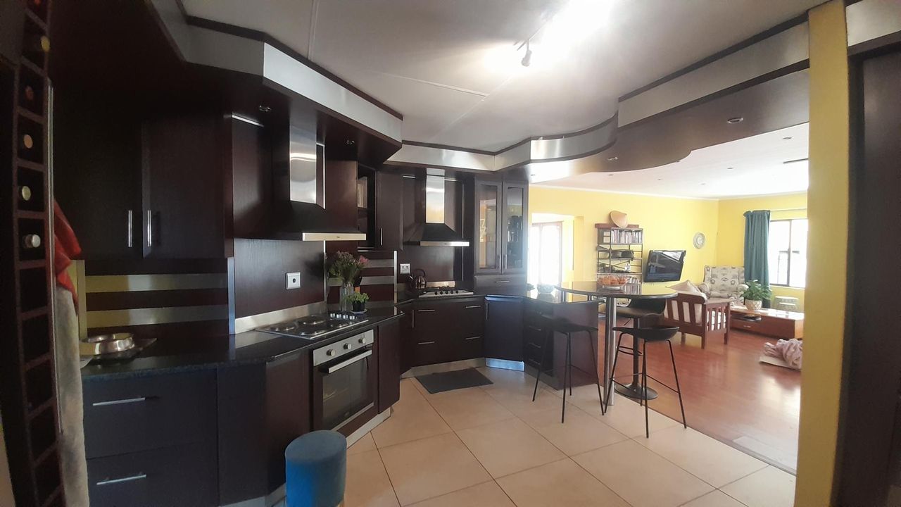 4 Bedroom house for sale in Aerorand, Middelburg
