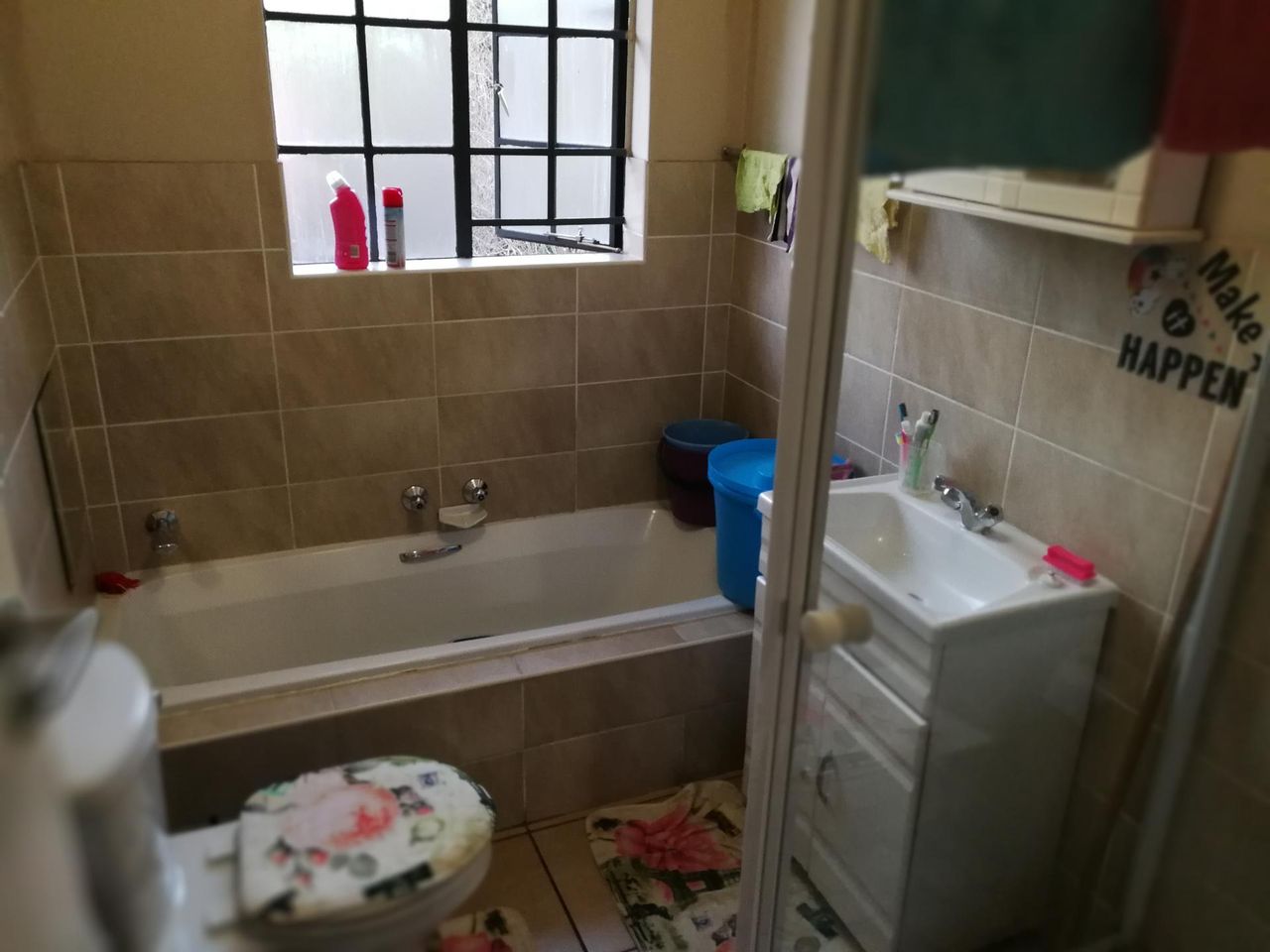 Photo 22 of 25