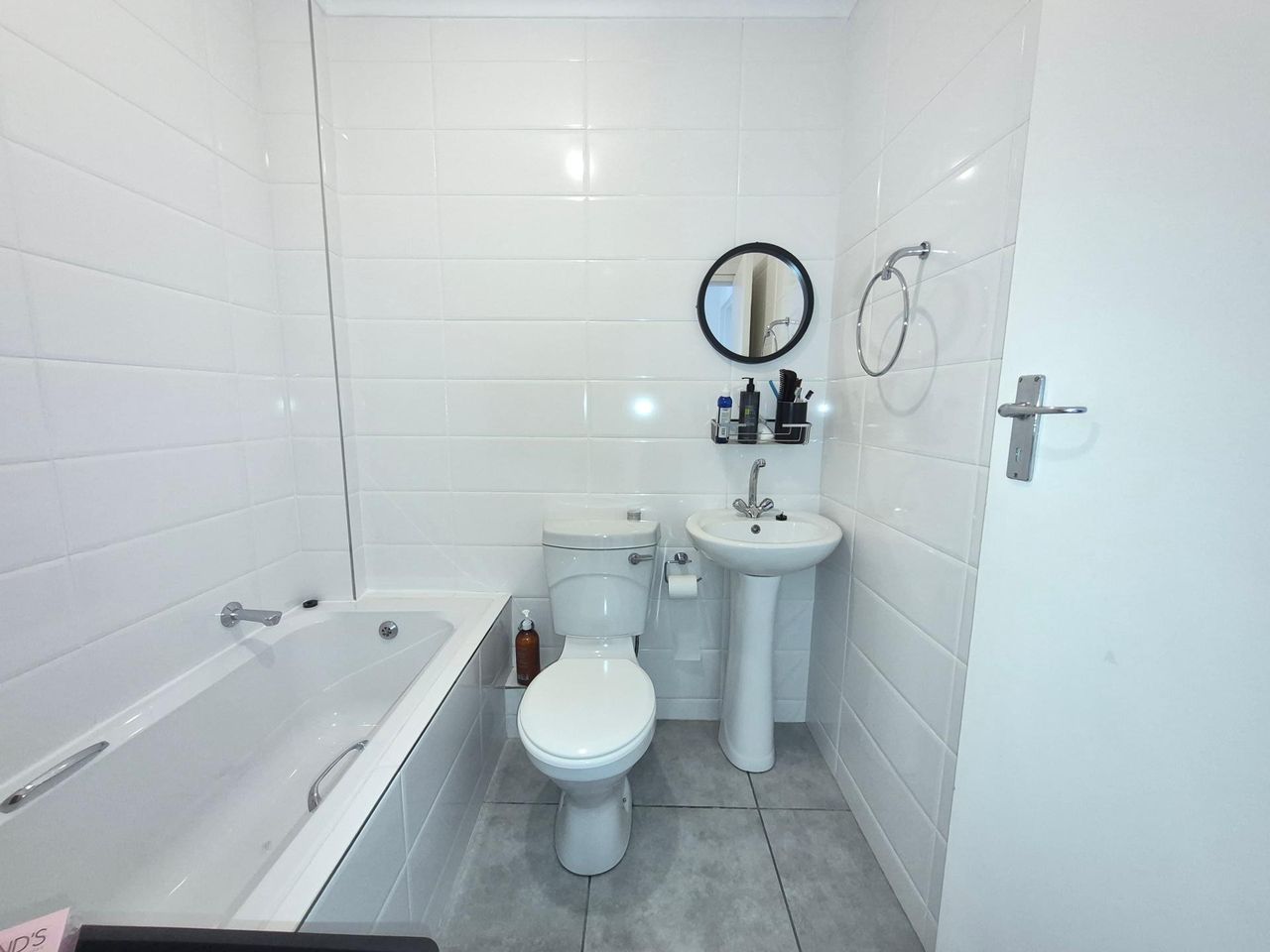 Photo 19 of 25