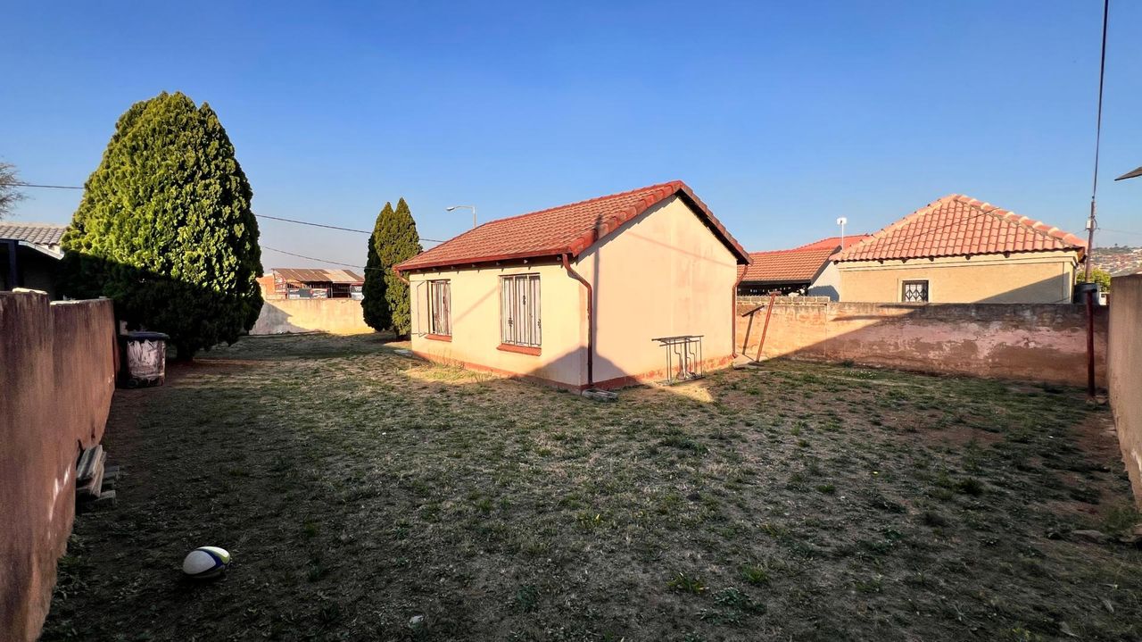 Photo of 2 Bedroom house for sale in Lotus Gardens, Pretoria