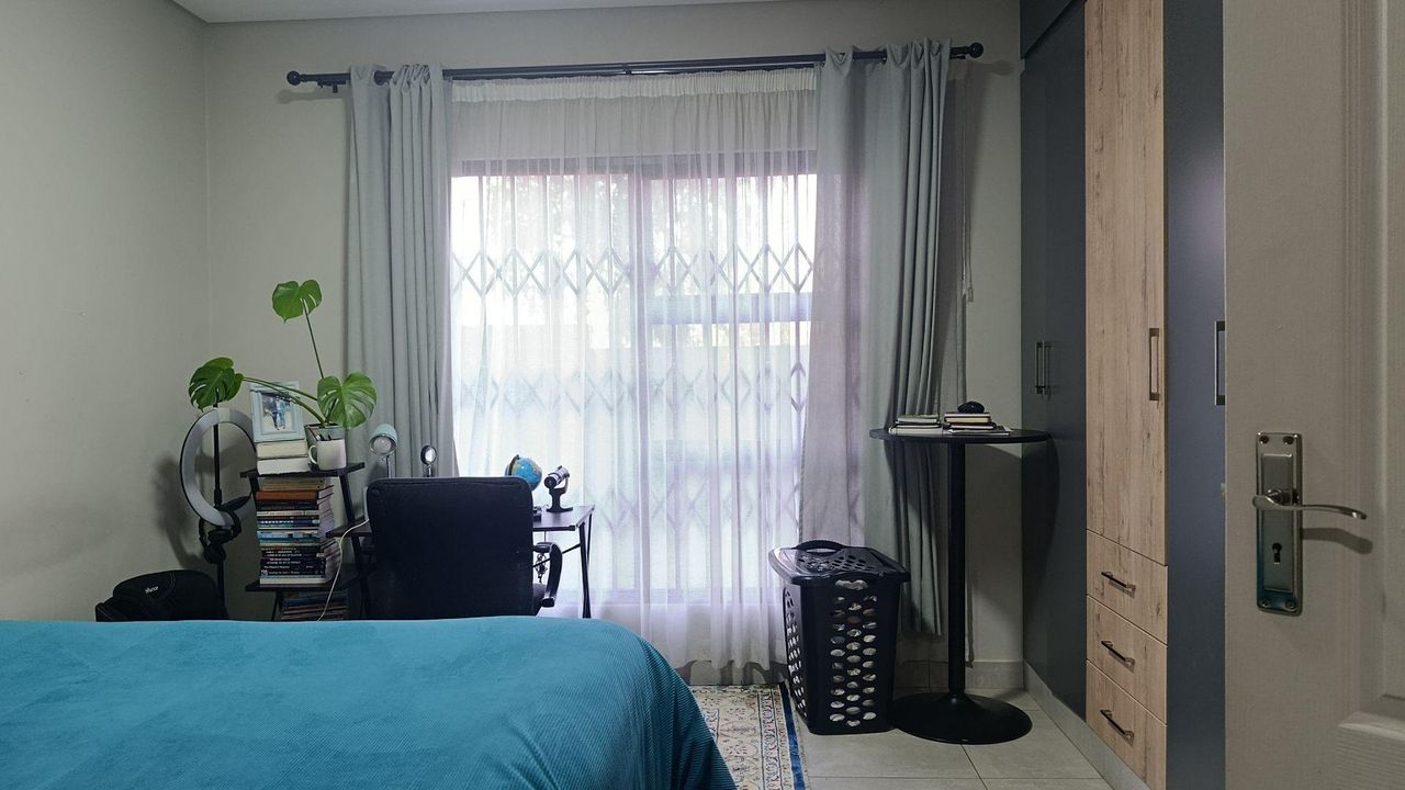 Photo of 2 Bedroom townhouse - sectional for sale in Die Hoewes, Centurion