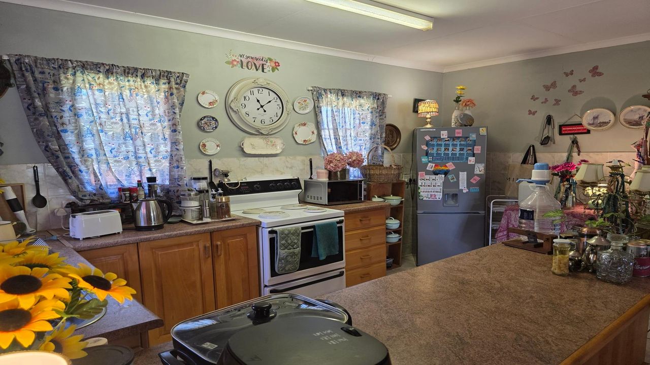 Photo 6 of 12