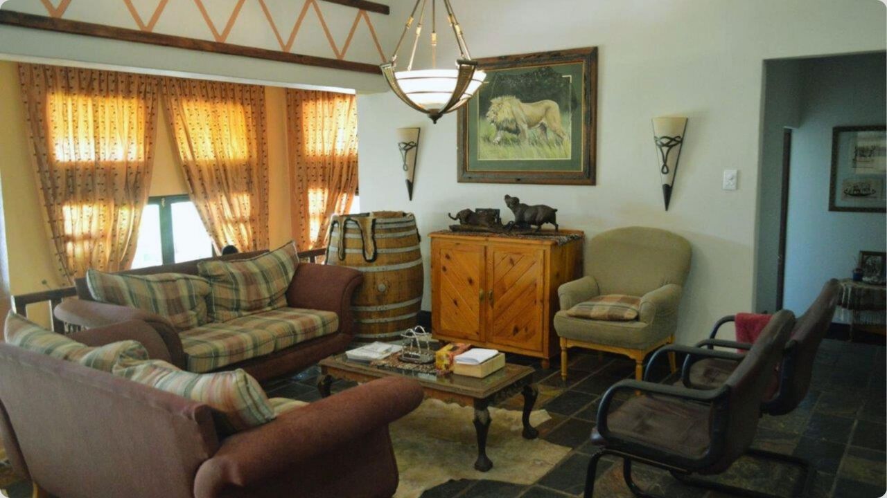 Photo 16 of 33