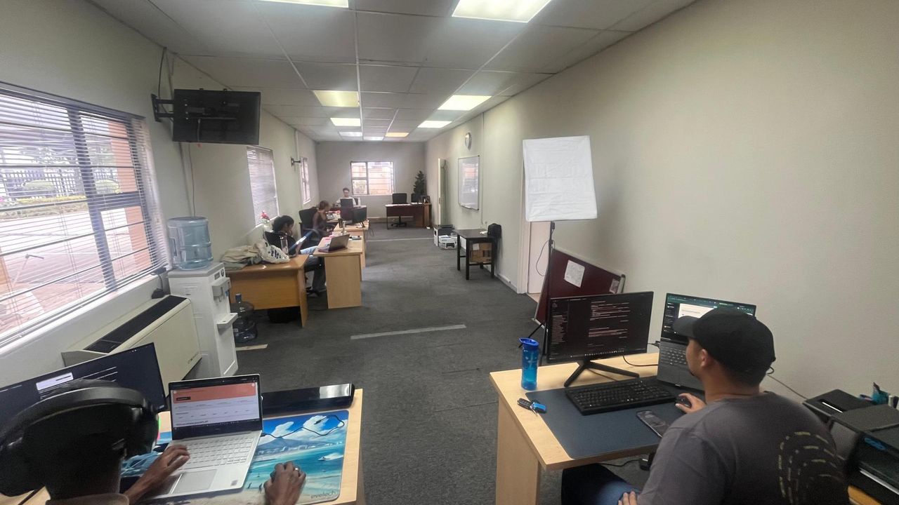 Photo 9 of 14