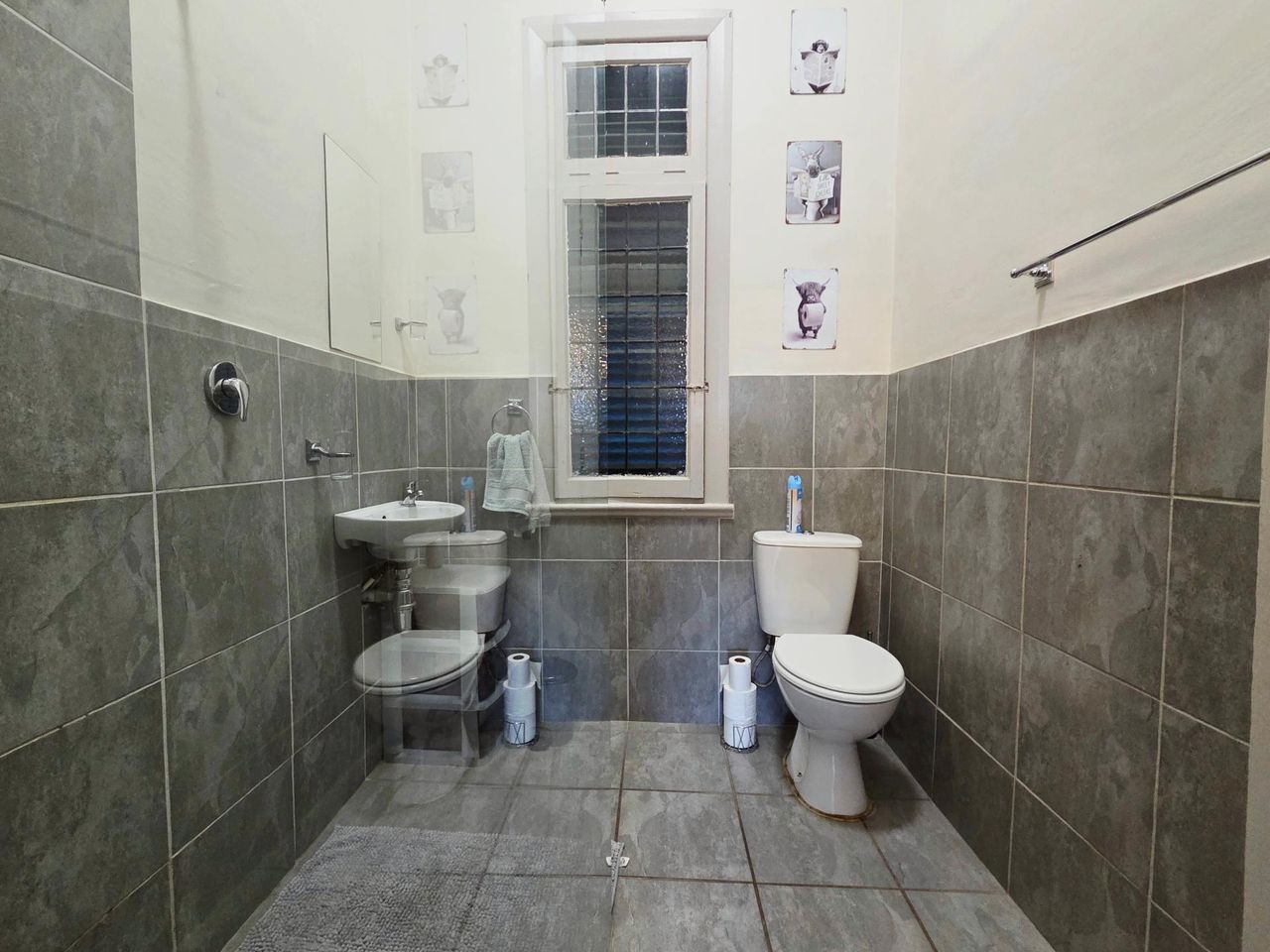 Photo 9 of 22