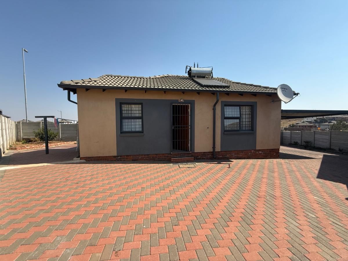Photo of 2 Bedroom house for sale in Mindalore, Krugersdorp