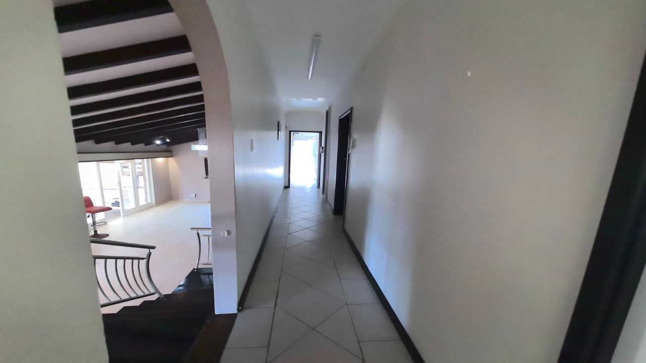 Photo 13 of 24