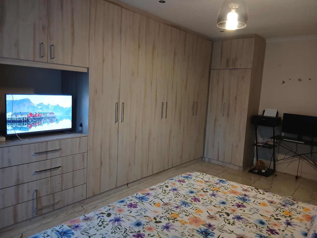 Photo 10 of 21