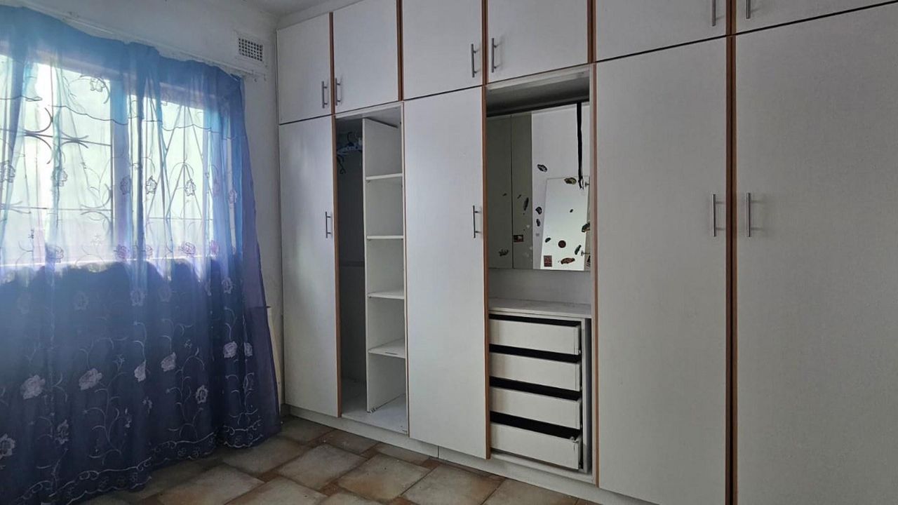 Photo 15 of 20