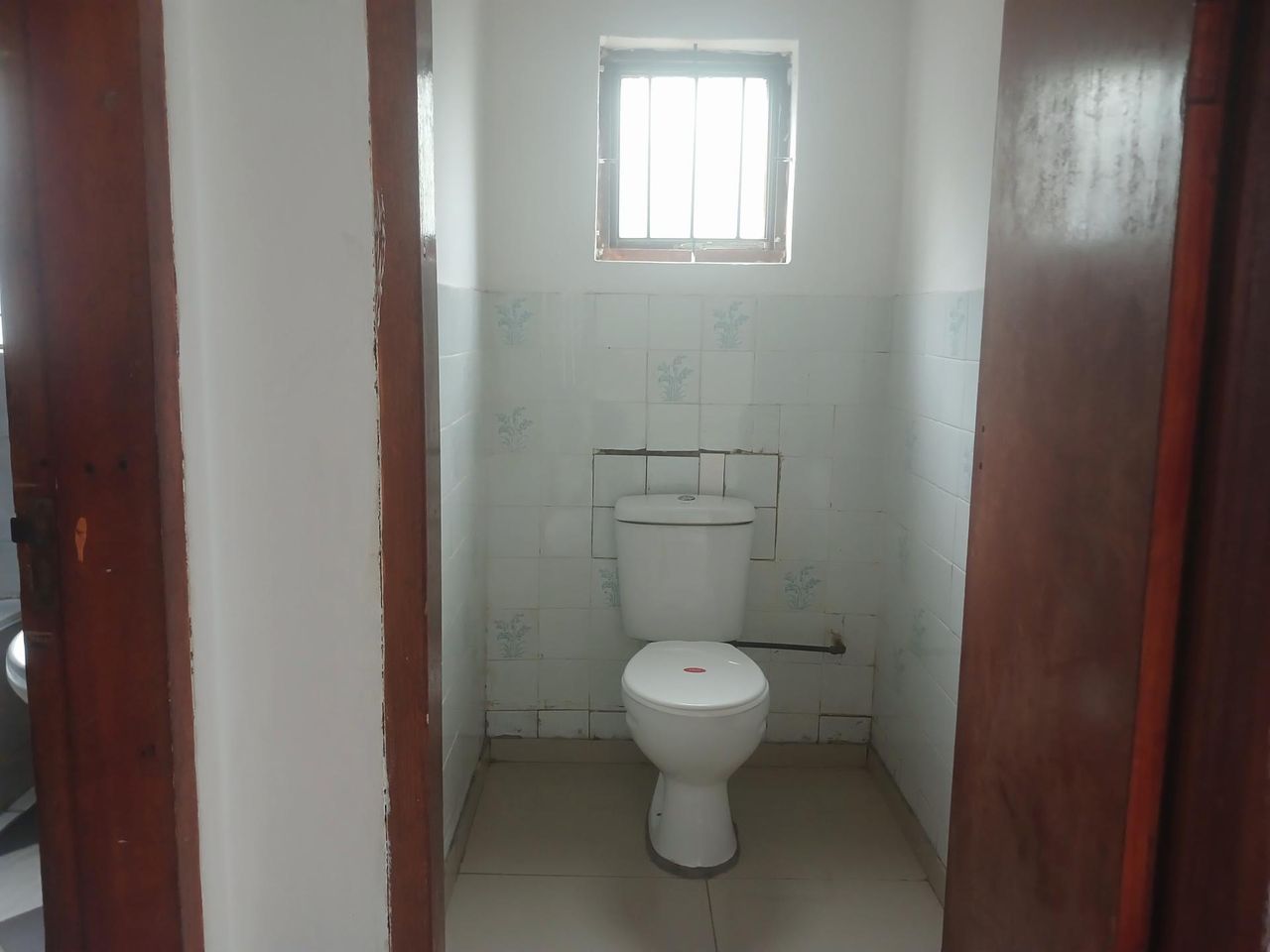 Photo 23 of 24