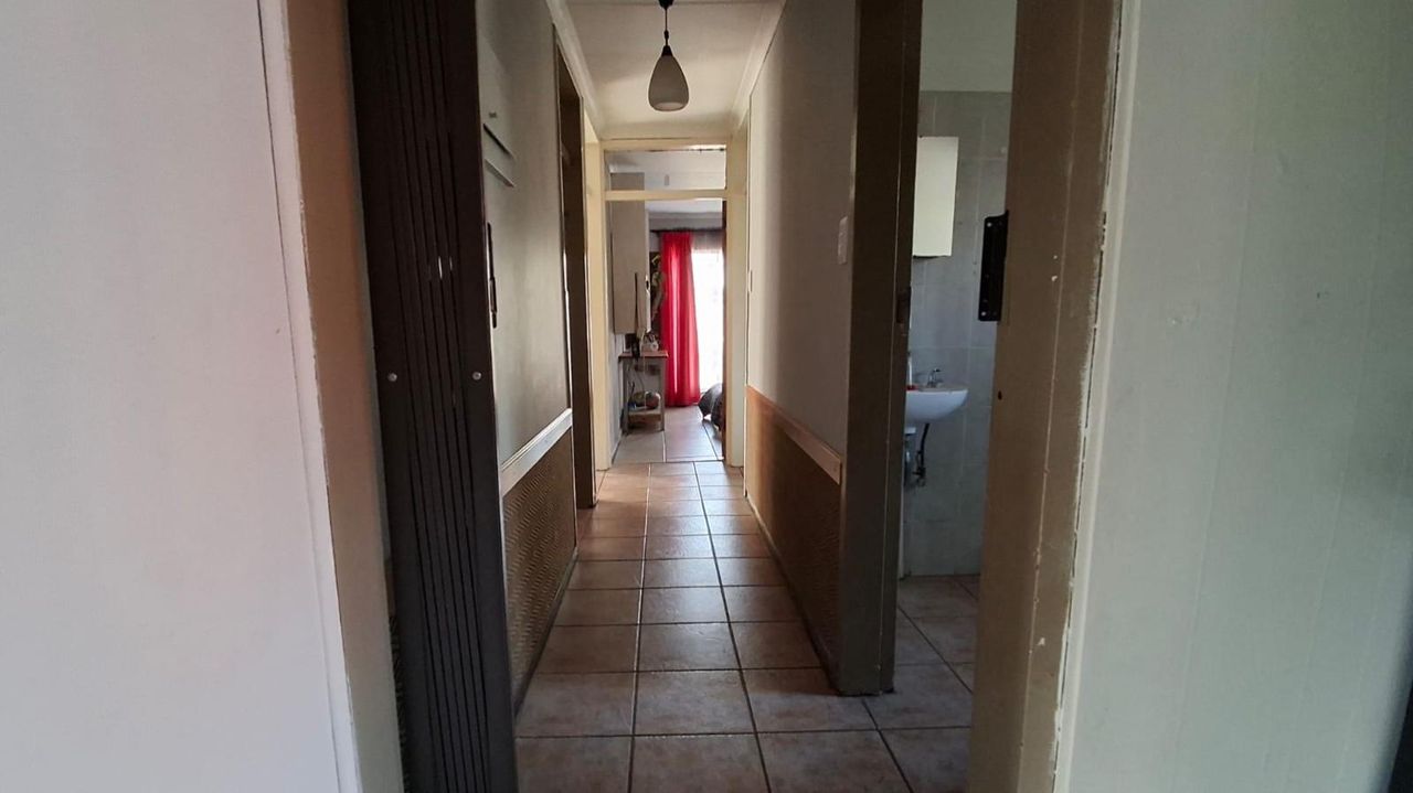 Photo 8 of 21