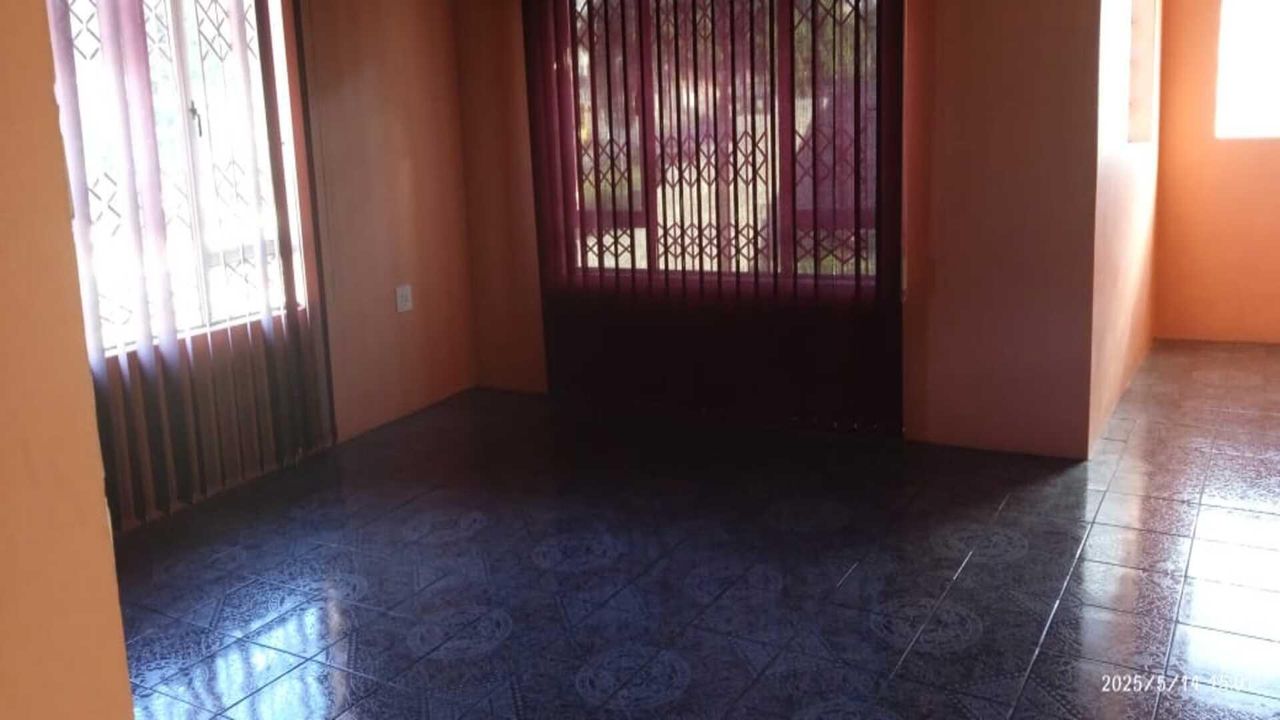 Photo 12 of 25