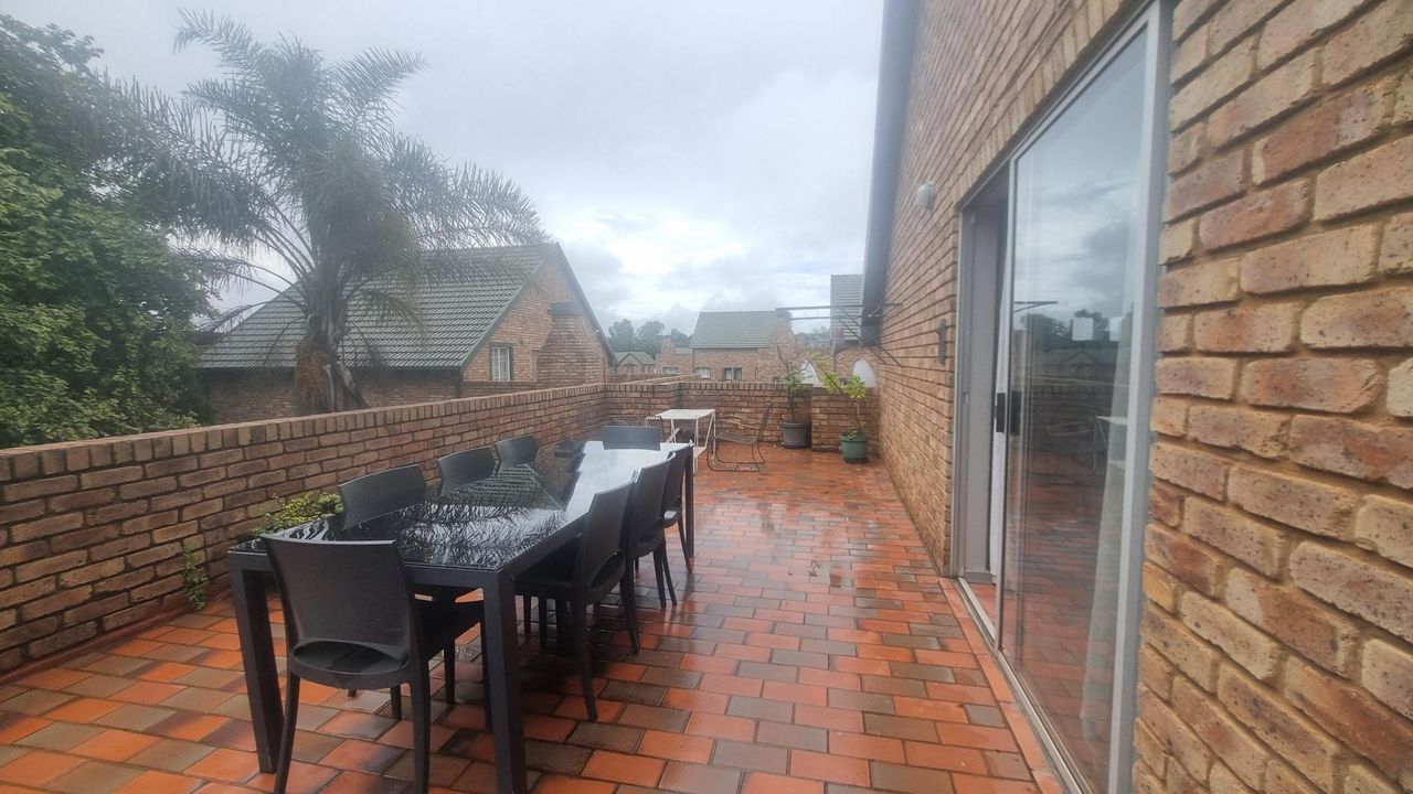 Photo 2 of 24
