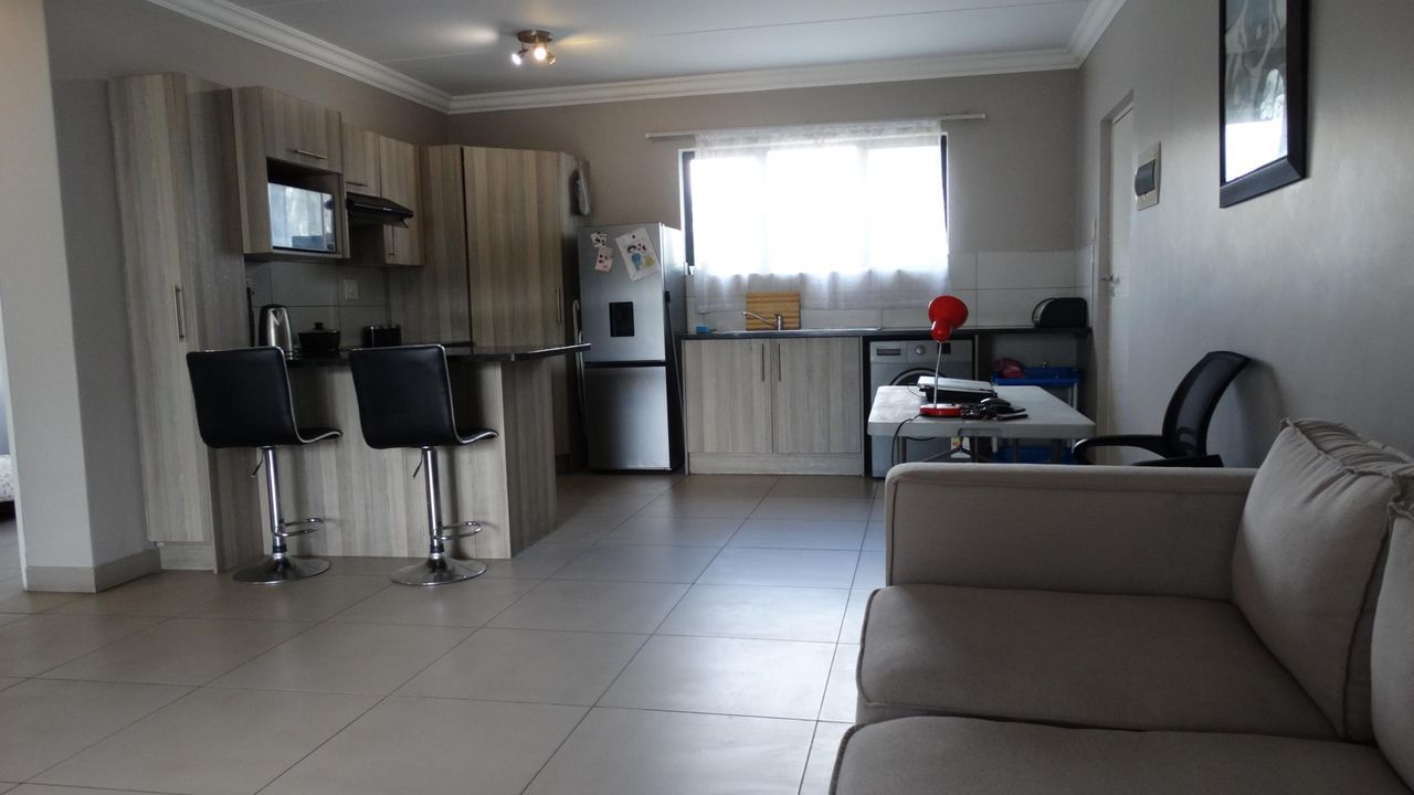 Photo 2 of 24