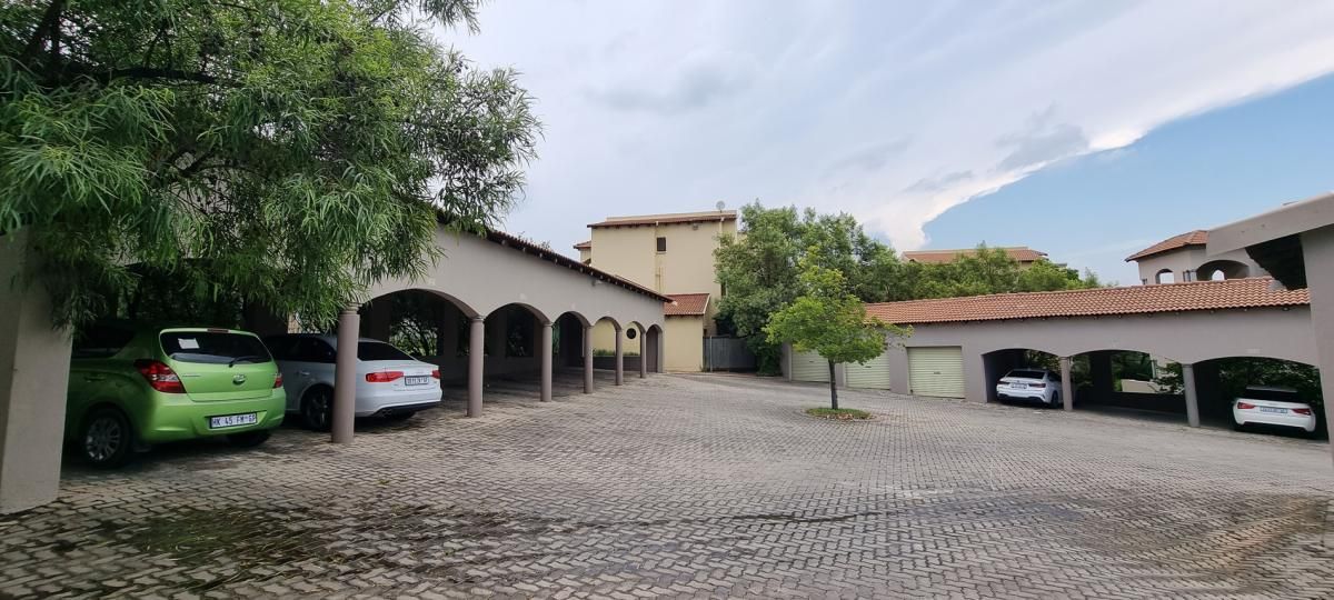 Photo of 3 Bedroom apartment to rent in North Riding, Randburg