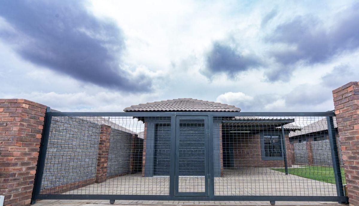 Photo of 2 Bedroom house to rent in Secunda
