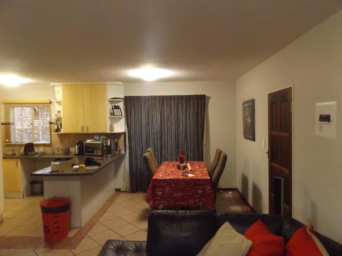 Photo 8 of 15
