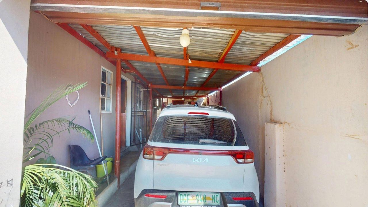 Photo 5 of 42