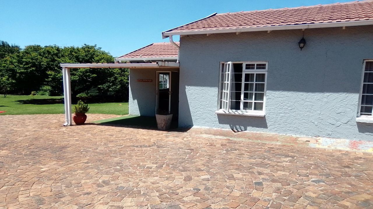 Photo 2 of 12