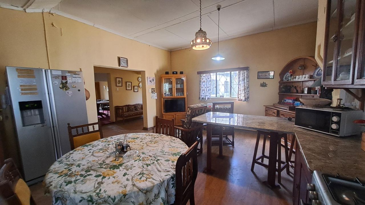 Photo 8 of 20