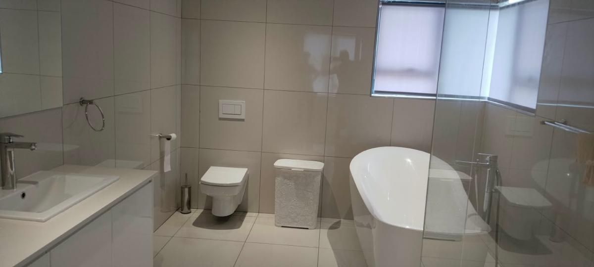 Photo 29 of 60