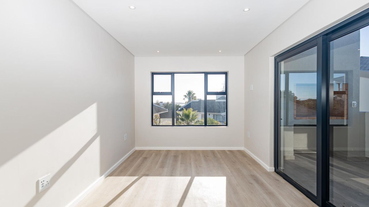 Photo of 3 Bedroom house for sale in Country Club, Langebaan
