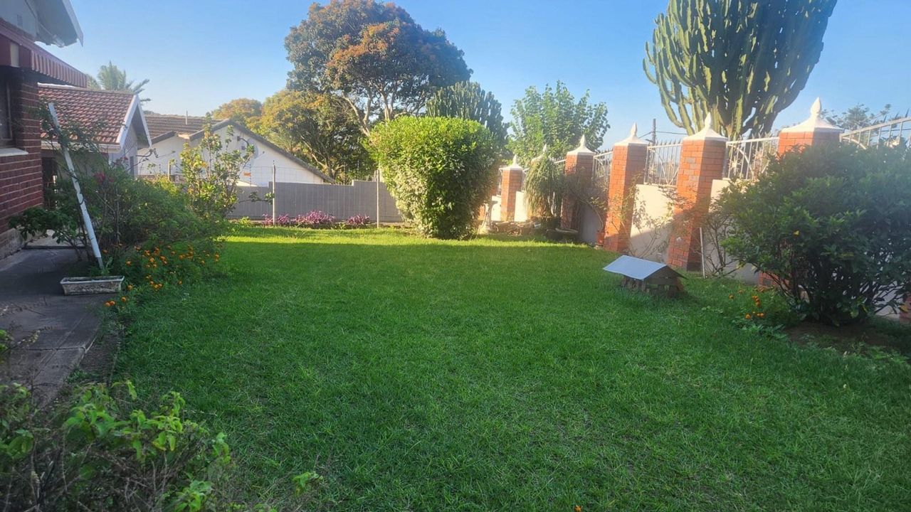 Photo 6 of 20