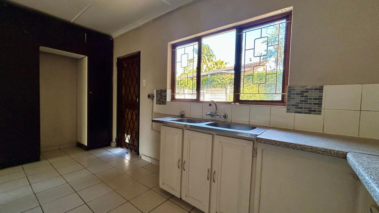 Photo 6 of 22
