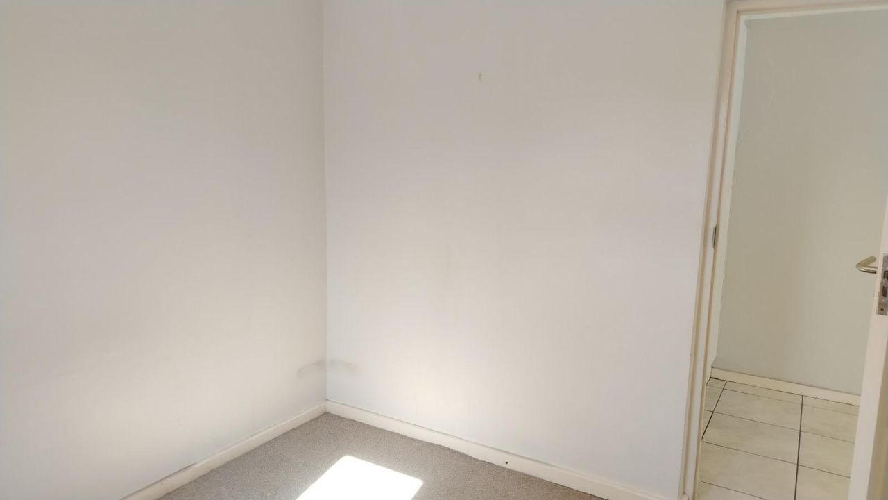 Photo 6 of 7