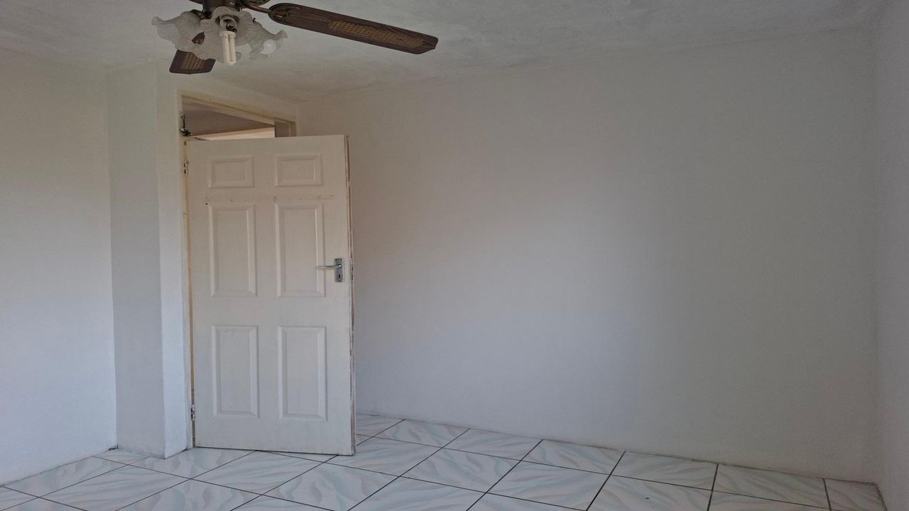Photo of 2 Bedroom flat for sale in Stanmore, Phoenix
