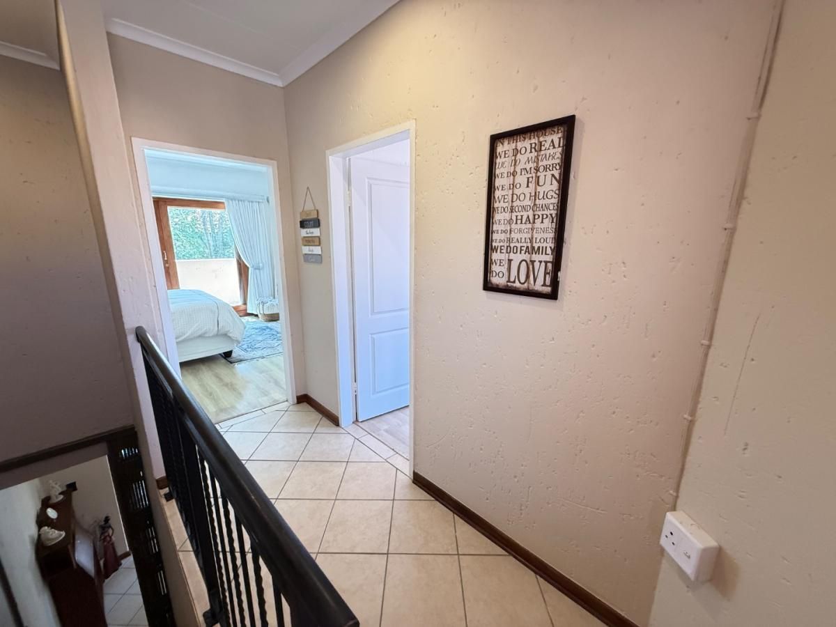 Photo 8 of 24