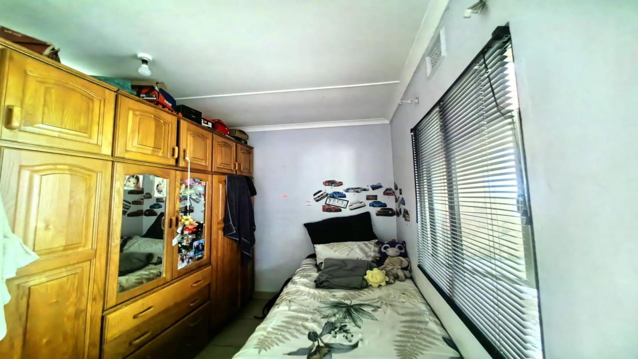 Photo 19 of 21