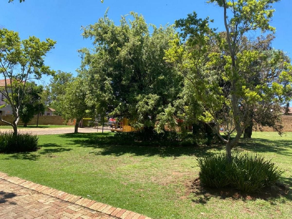 Photo 20 of 22