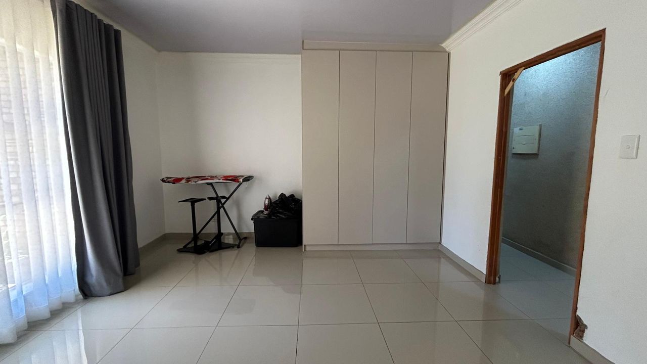 Photo 29 of 36