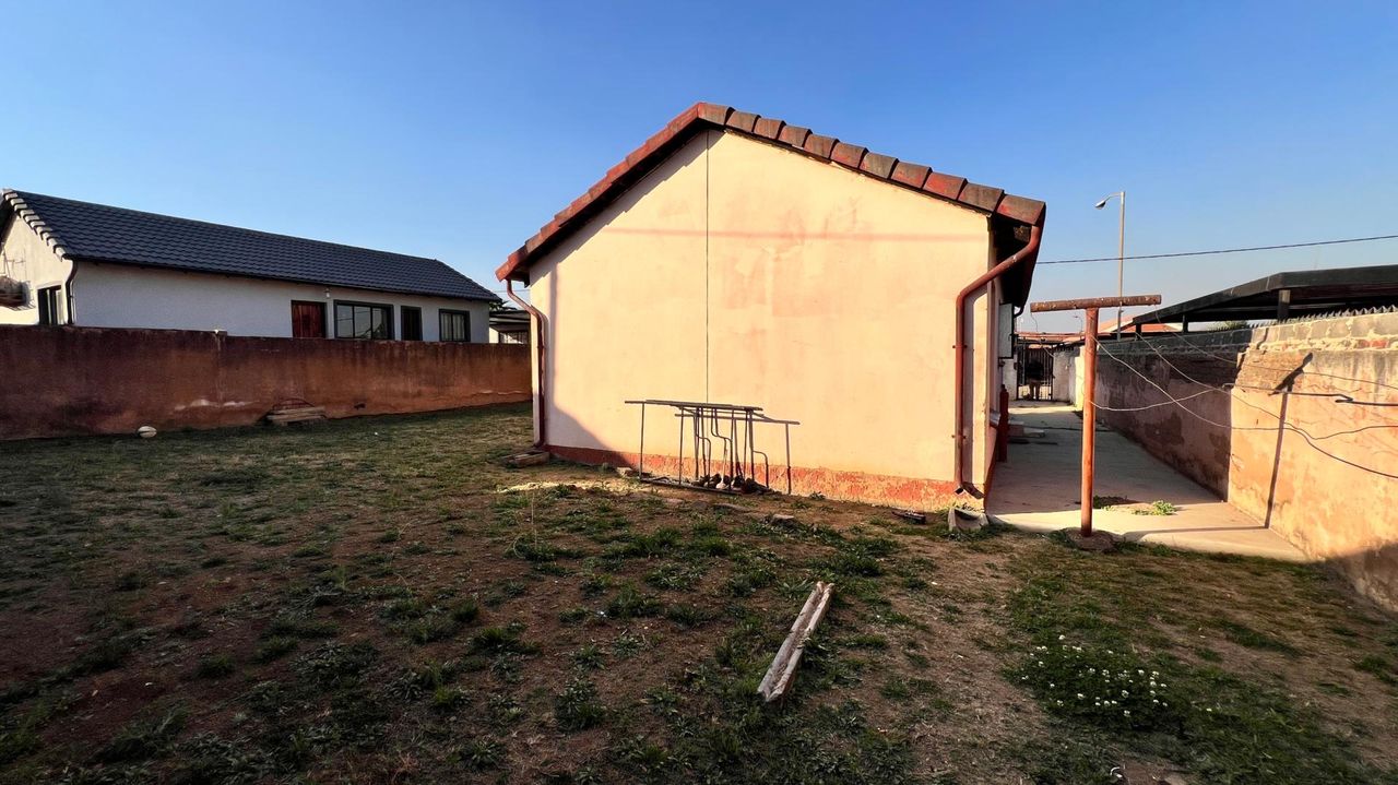 Photo of 2 Bedroom house for sale in Lotus Gardens, Pretoria