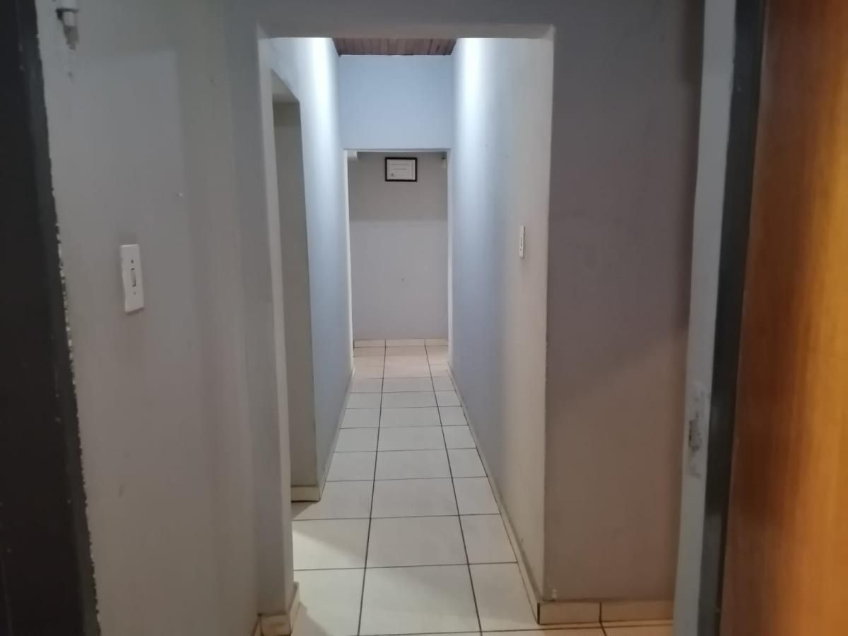 Photo 13 of 41